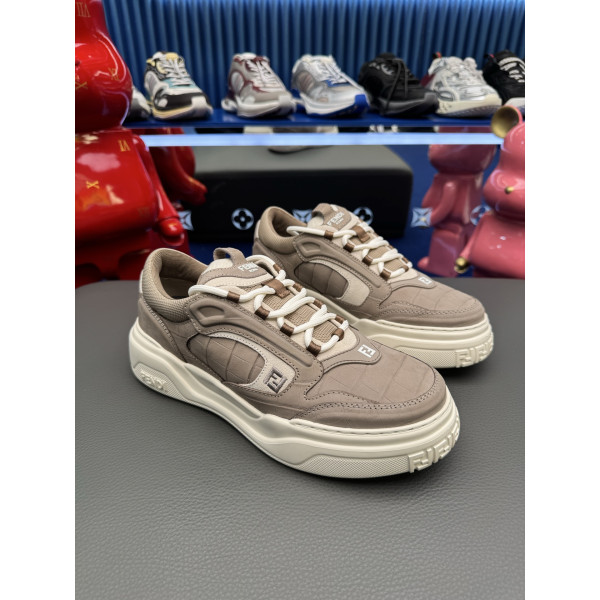 펜디 포스 스니커즈