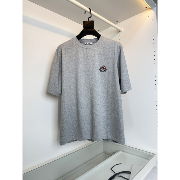 로에베 라운드넥 티셔츠