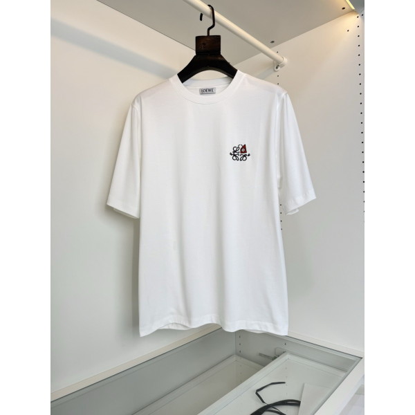 로에베 라운드넥 티셔츠