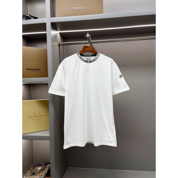 몽클레어 마스크드 레테 칼라 로고 반팔 티셔츠