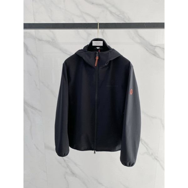 몽클레어 바라막이 재킷