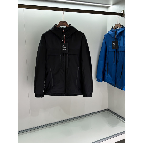 몽클레어 후드 풀 라미네이트 다운재킷