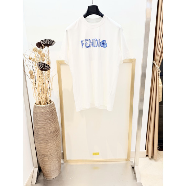 펜디 라운드넥 반팔 티셔츠