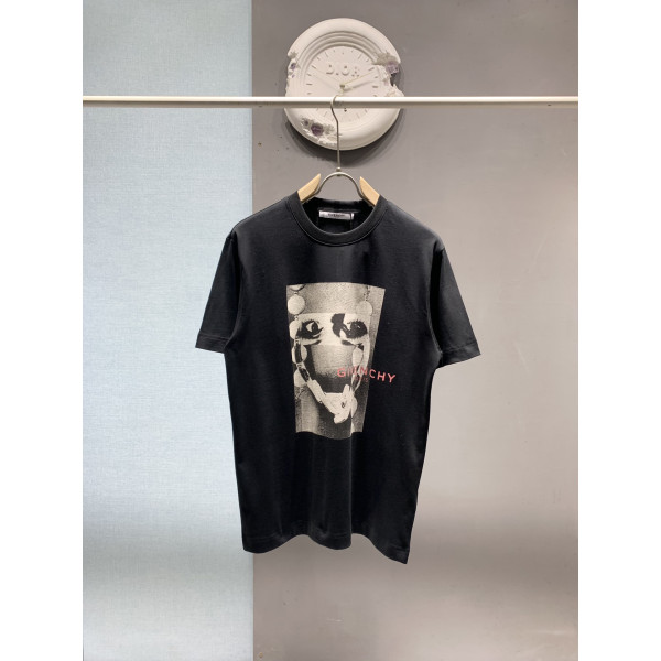 지방시 아트 프린트 반팔 티셔츠