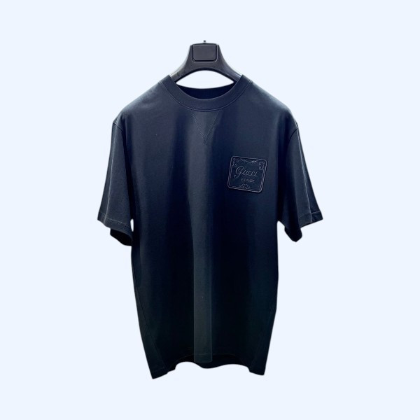 구찌 배지 자수 콘튼 반팔 티셔츠