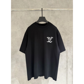 LV 입체 자수로고 반팔 티셔츠