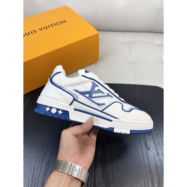 LV 레터링로고 스니커즈