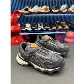 LV 서밋 스니커즈