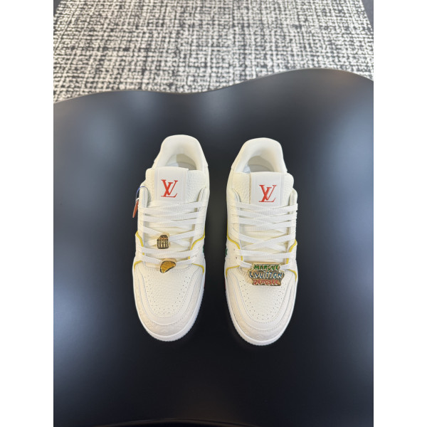 LV 트레이너 스니커즈
