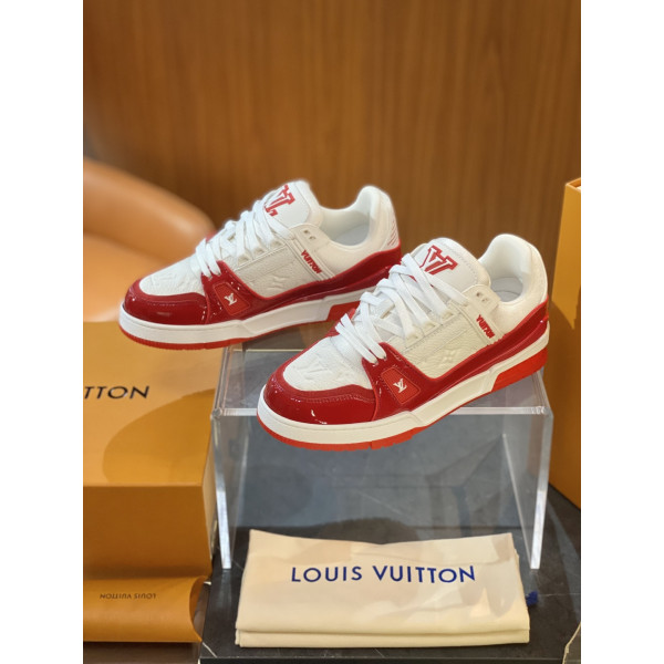 LV 트레이너 스니커즈