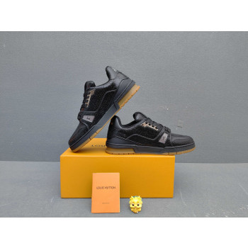 LV 트레이너 스니커즈
