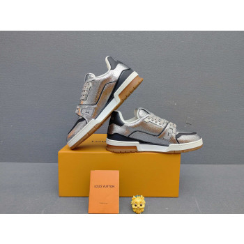 LV 트레이너 스니커즈