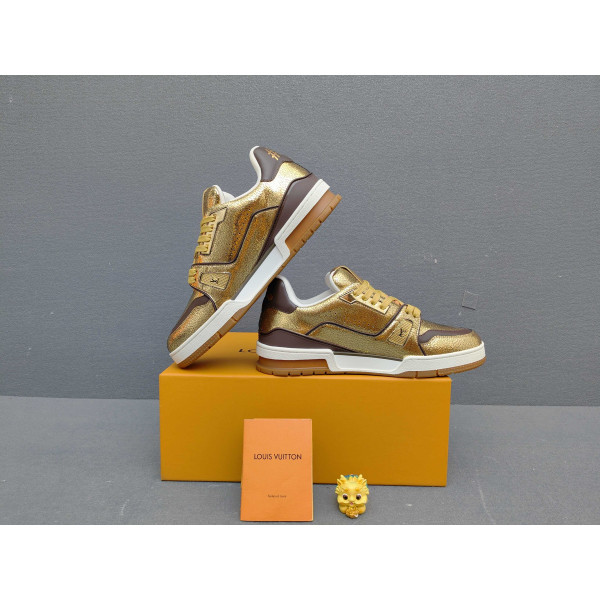 LV 트레이너 스니커즈