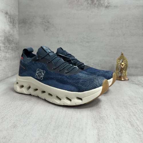 로에베 X 온 러닝 클라우드틸트 스니커즈