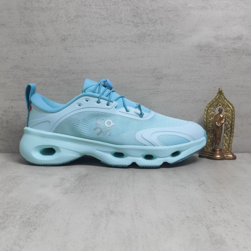 로에베 X 온러닝 클라우드 솔로 스니커즈