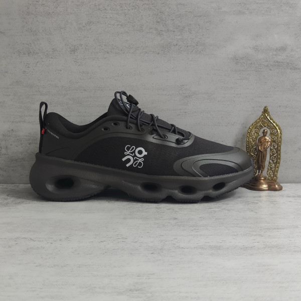 로에베 X 온러닝 클라우드 솔로 스니커즈