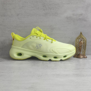 로에베 X 온러닝 클라우드 솔로 스니커즈