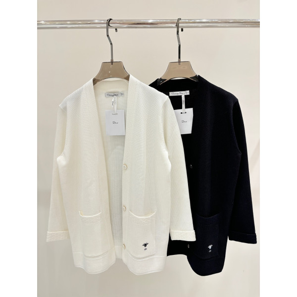 디올 브이넥 레터로고 안타르시아 메탈 버클 가디건