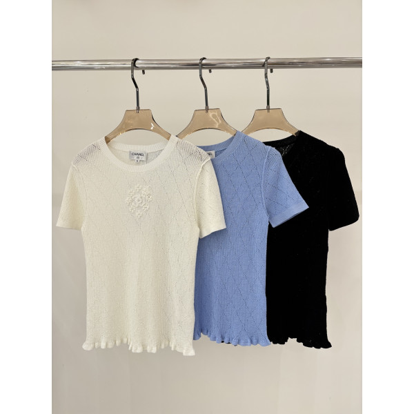 샤넬 라운드넥 꽃장식 니트 반팔