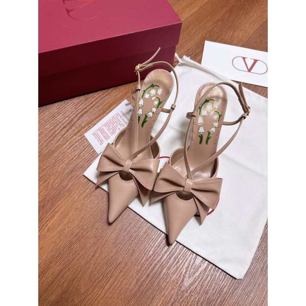 발렌티노 리본 뾰족코 슈즈