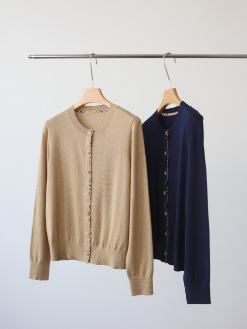 버버리 체크무늬 스플라이스드 헴드 니트 가디건