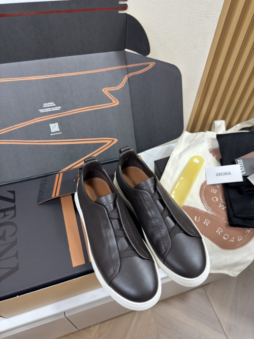 제냐 디어스킨 트리플 스티치 스니커즈