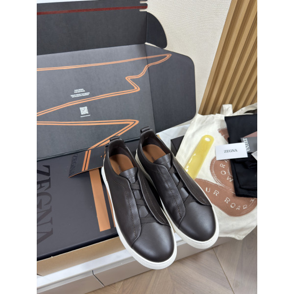 제냐 디어스킨 트리플 스티치 스니커즈