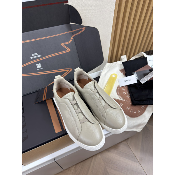 제냐 디어스킨 트리플 스티치 스니커즈