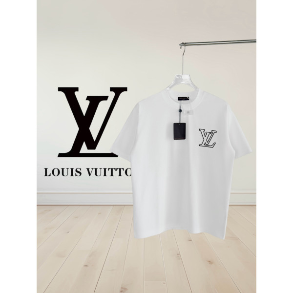 LV 자수 라운드넥 반팔 티셔츠