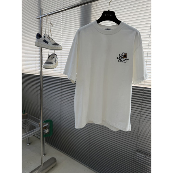 아나그램 자수 반팔 티셔츠