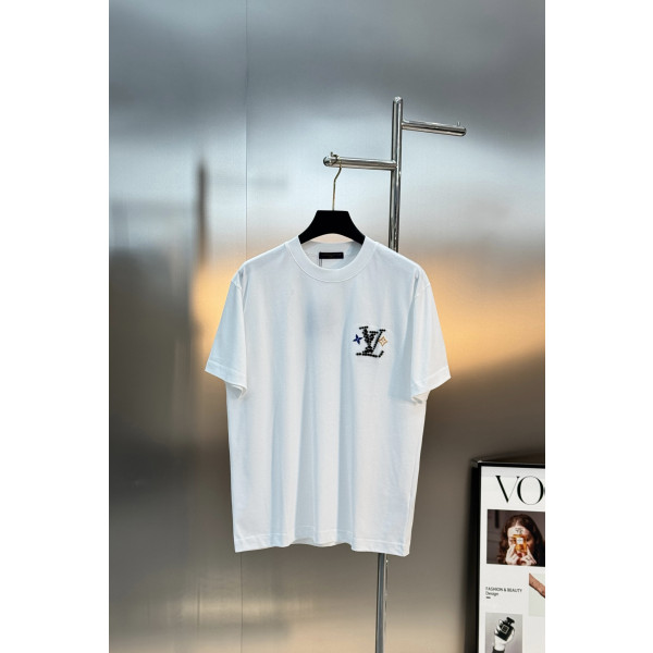 자수 반팔 티셔츠