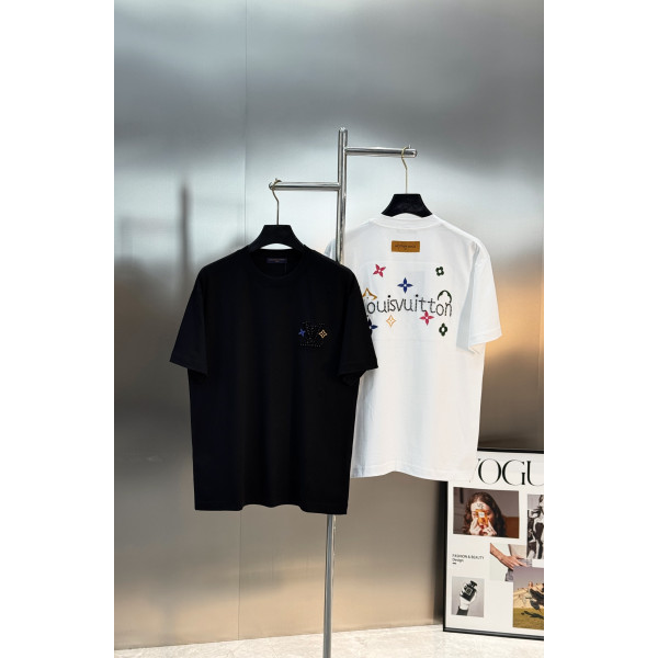 자수 반팔 티셔츠