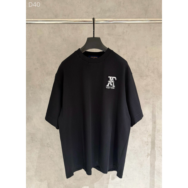 패치 자수 반팔 티셔츠