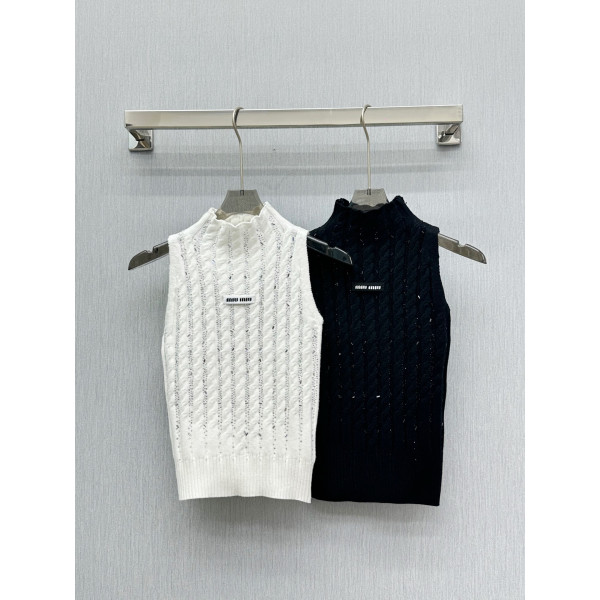 하이넥 니트 베스트