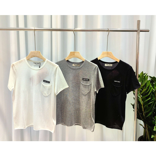 라운드넥 니트 반팔