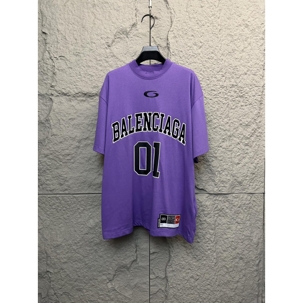 라운드넥 반팔 티셔츠