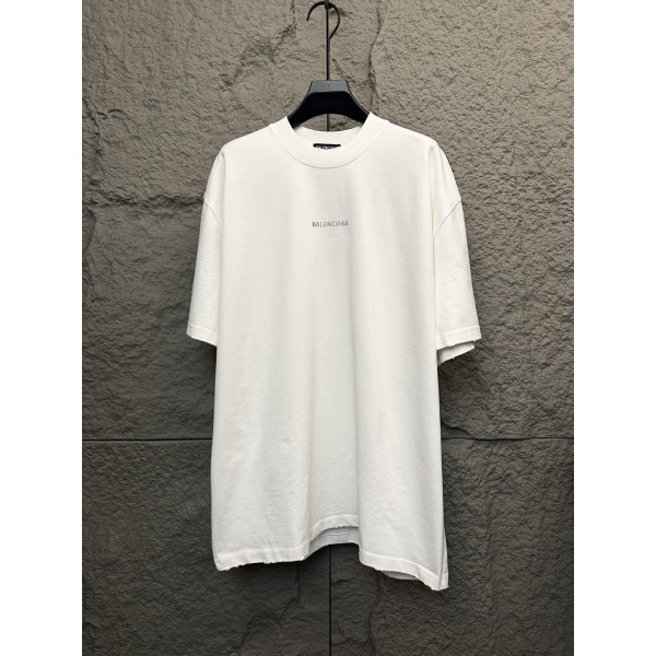 라운드넥 반팔 티셔츠