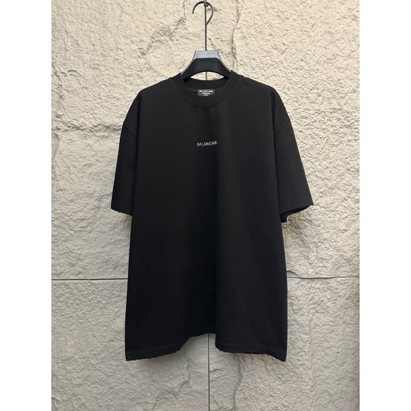 라운드넥 반팔 티셔츠