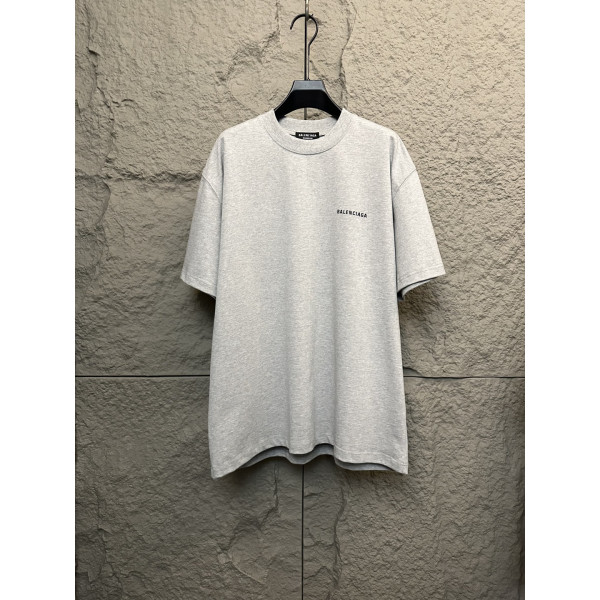 라운드넥 반팔 티셔츠