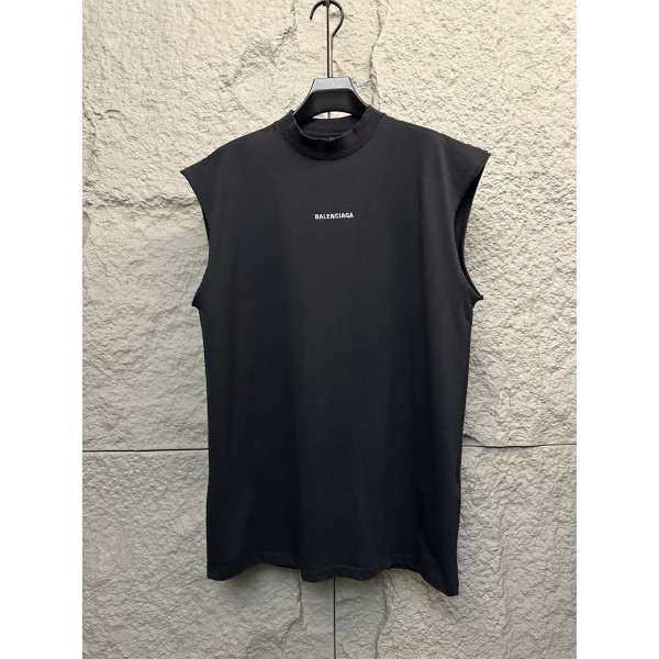 라운드 네크 베스트