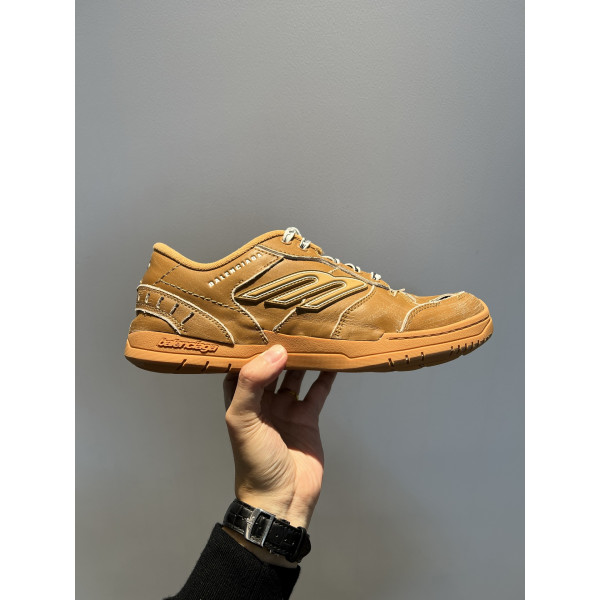 햄튼스 로우탑 스니커즈