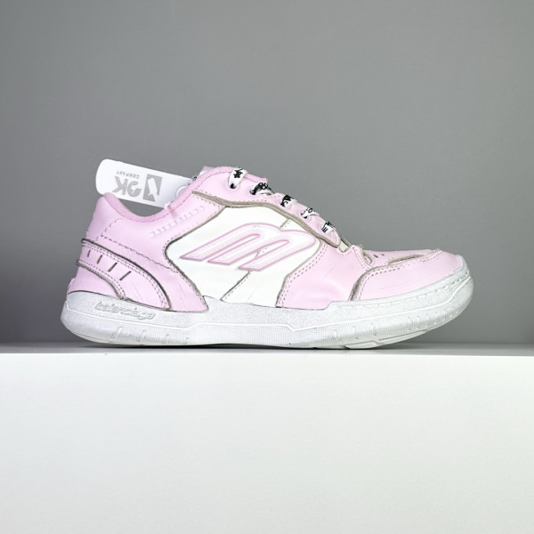 라운드토 레이스업 로우탑 스니커즈