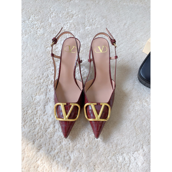 대V 버클 하이힐