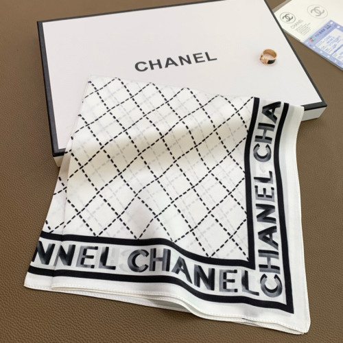 작은 사각 스카프