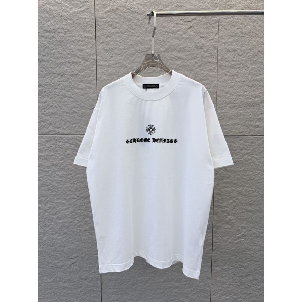 원형 넥 반팔 티셔츠