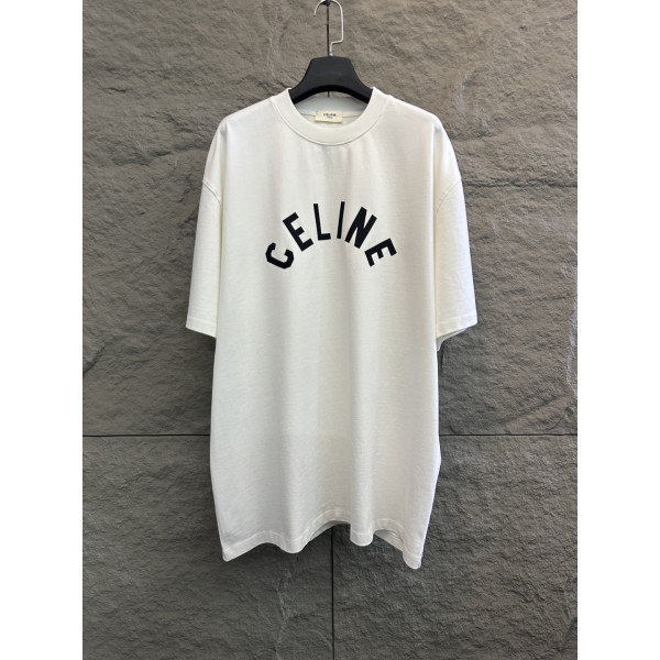 라운드넥 반팔 티셔츠