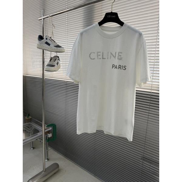 라운드넥 반팔 티셔츠