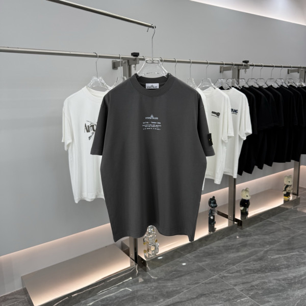 라운드넥 숏슬리브 티셔츠