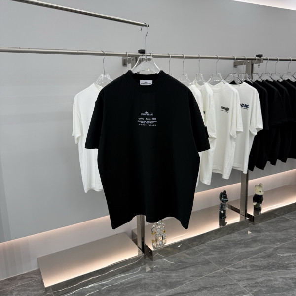 라운드넥 숏슬리브 티셔츠