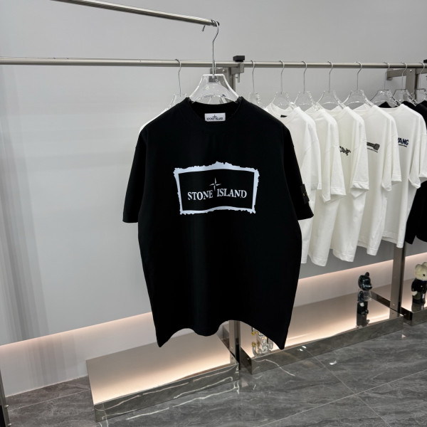 라운드넥 반팔 티셔츠